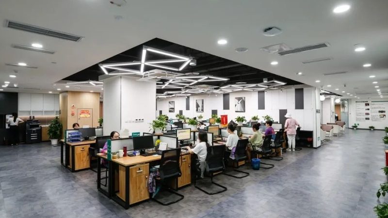小标题：误区一：盲目追求低价辅导